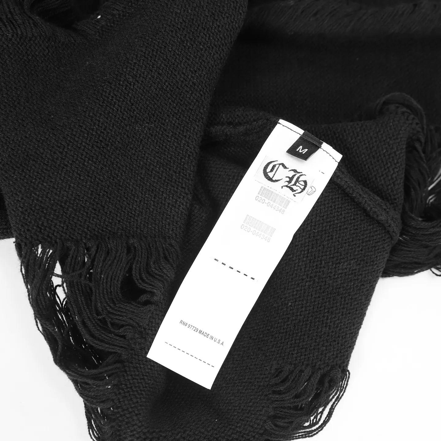 🅿️410 CH/Horse hoof hole knitted sweater. I ordered the original model and it took a month to finally ship. I love it so much. The upper body is really cool. If you look through the street photos at will, you will find that celebrities regard it as a collectible sweater, a must-have item for men and women who want light luxury for commuting. It took 1 month to develop the highest version on the entire network, from pattern making to production, with a full set of customized accessories, high-end and full of class! The whole piece of clothing is made of imported pure cotton knitted wool. Color: Black Size: S M L